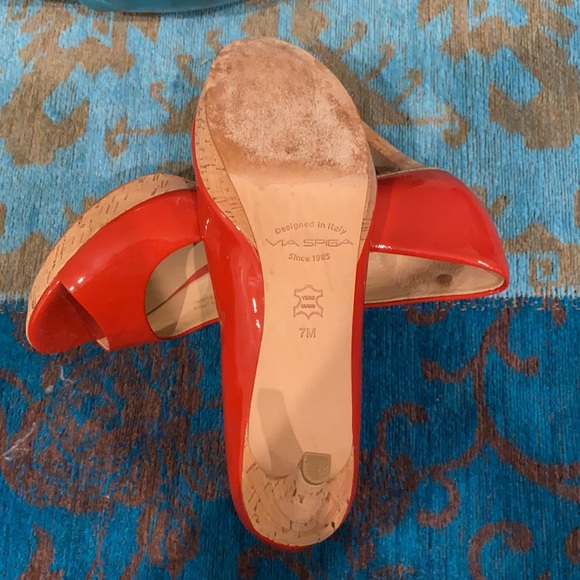 Red via spica heels - Picture 3 of 4